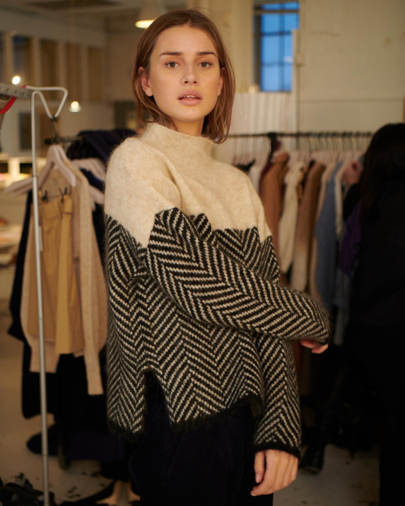 Clarisse | Classic Turtleneck Sweater