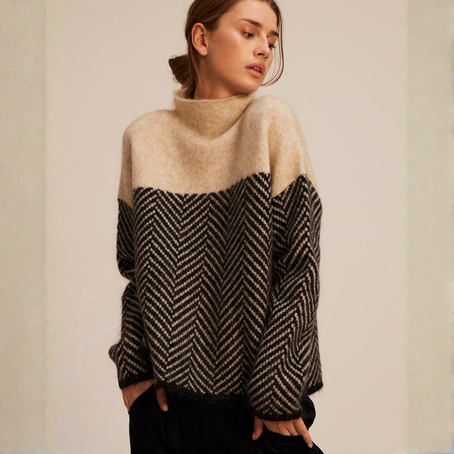 Clarisse | Classic Turtleneck Sweater