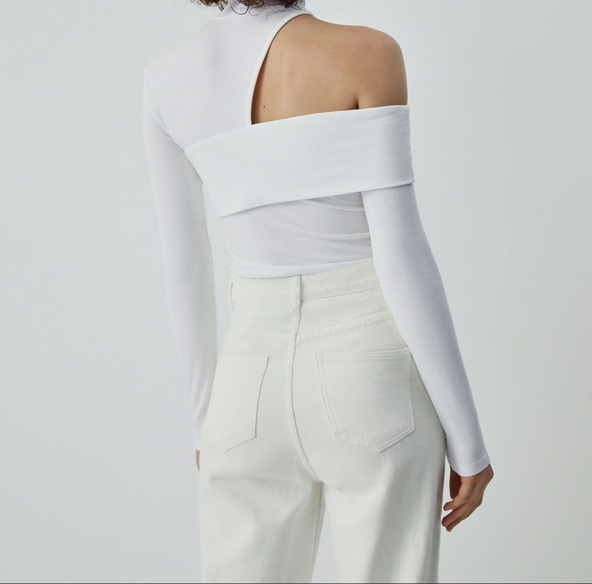 Ginevra | Asymmetric High Neck Top