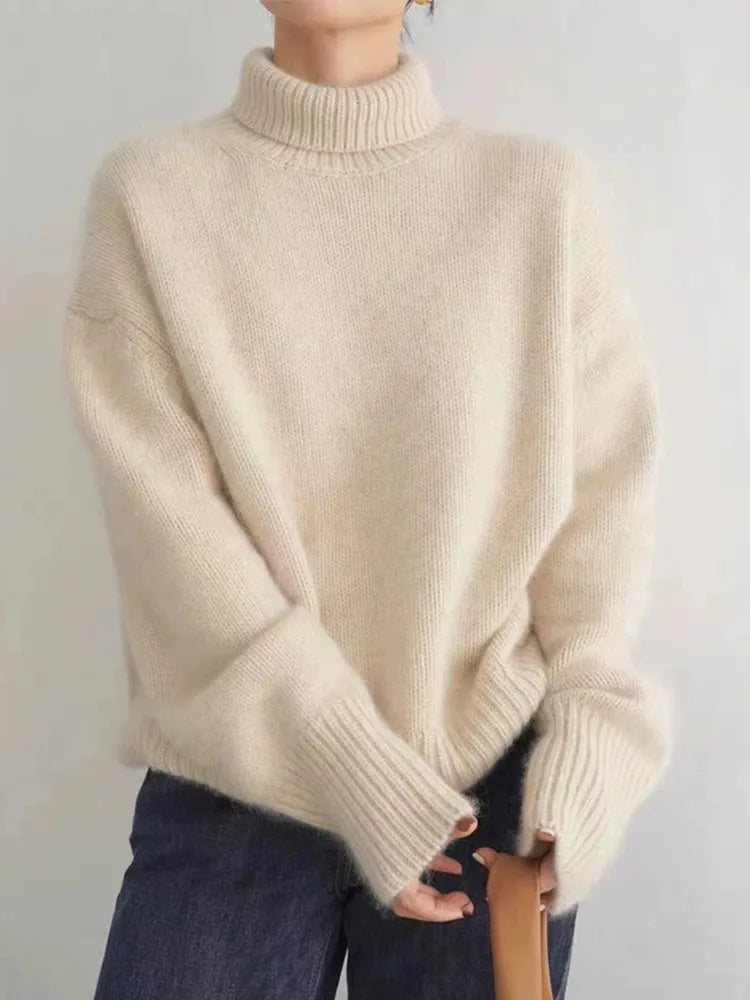 Solvina | Classic Turtleneck Sweater