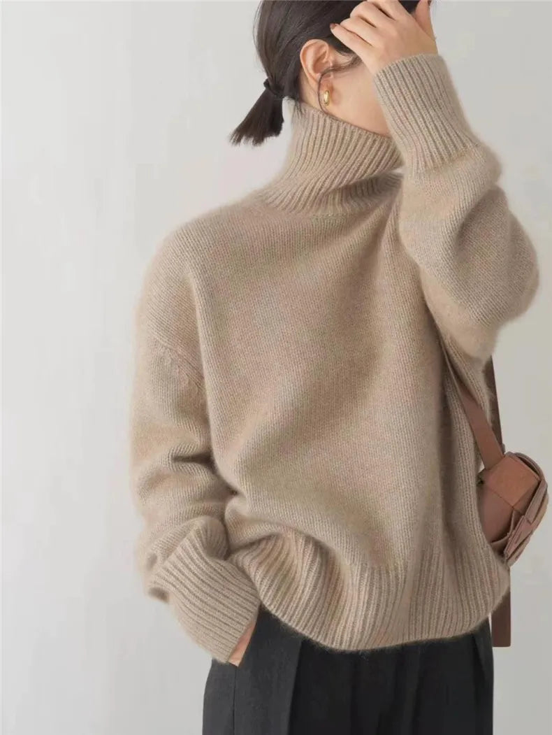 Solvina | Classic Turtleneck Sweater