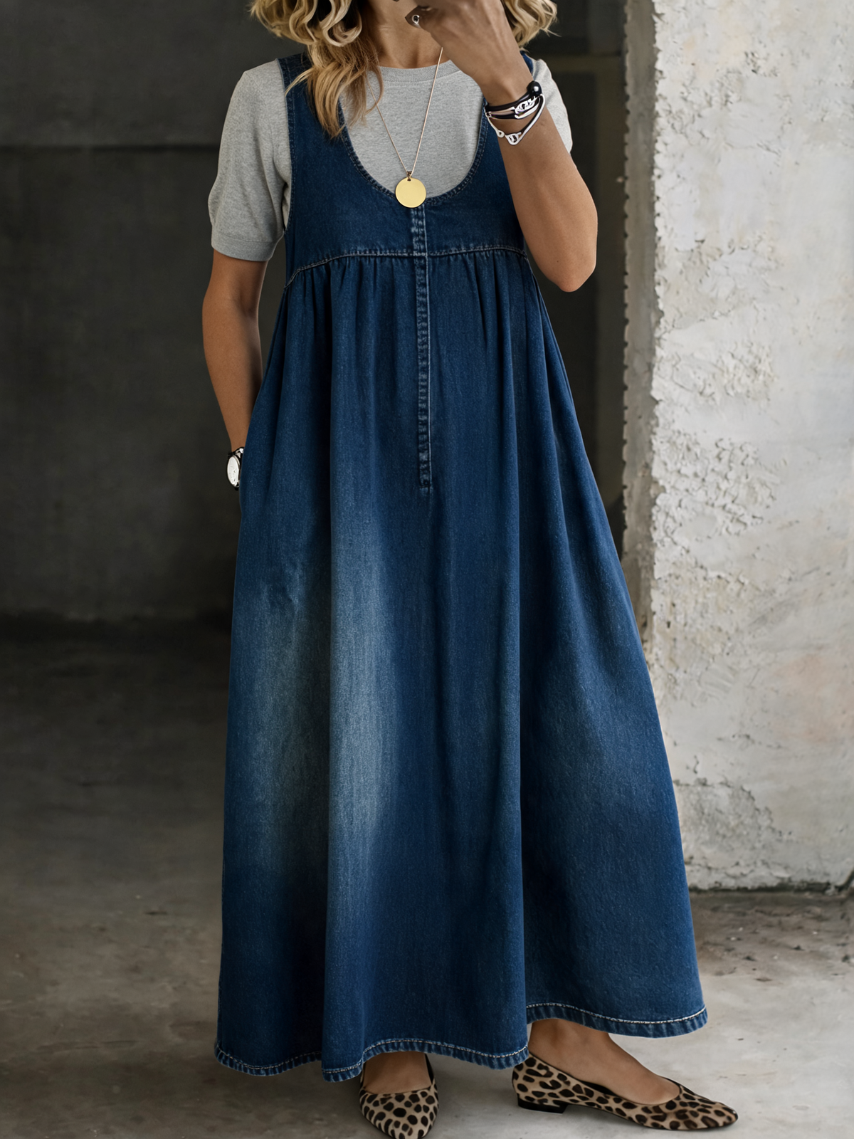 Avery - Relaxed Sleeveless Denim Maxi Dress