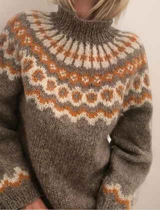 Sonja | Cozy Turtleneck Sweater - 1