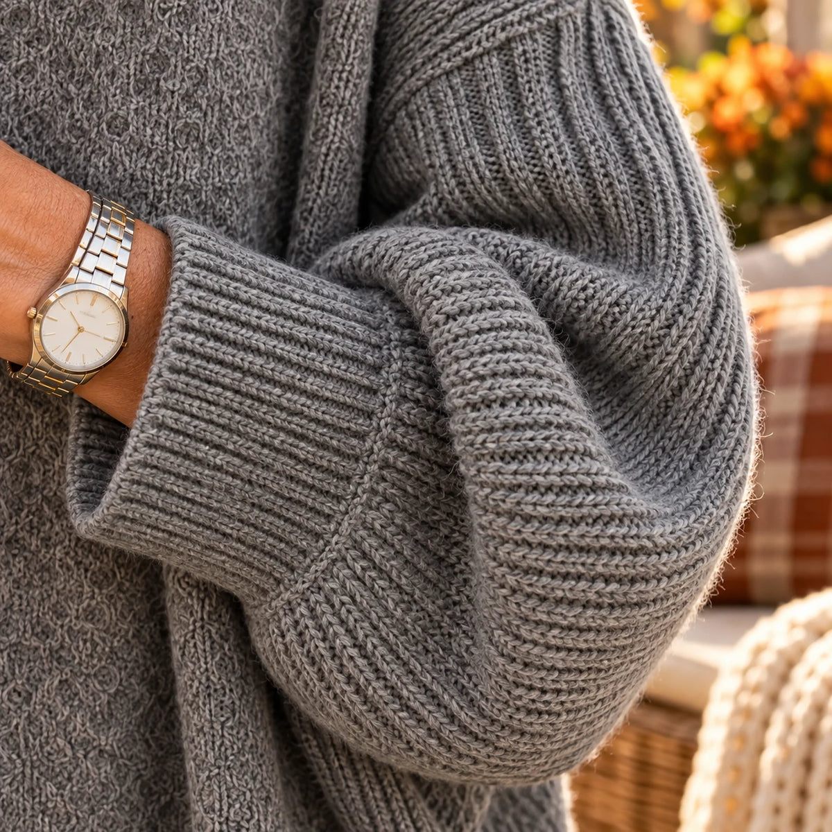 Close-up of the roomy ribbed sleeve