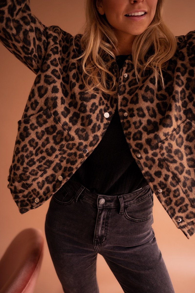 Cressida | Oversized Leopard Print Quilted Jacket